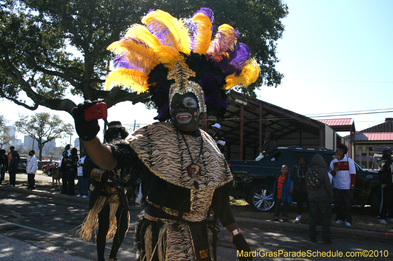 Zulu-Social-Aid-and-Pleasure-Club-2010-Mardi-Gras-New-Orleans-0824