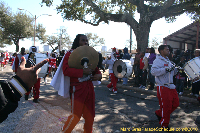 Zulu-Social-Aid-and-Pleasure-Club-2010-Mardi-Gras-New-Orleans-1058