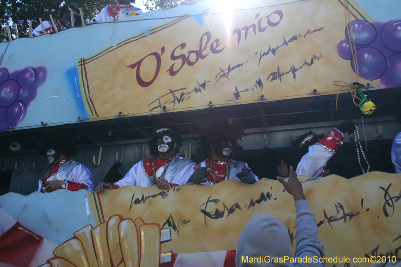 Zulu-Social-Aid-and-Pleasure-Club-2010-Mardi-Gras-New-Orleans-1141