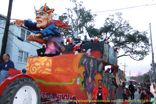 Mystic Krewe of Femme Fatale 2015 - photo by Jules Richard