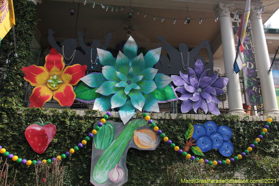 Krewe-of-House-Floats-03382-Broadmore-Fontainebleau-2021