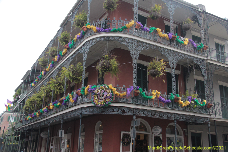 Krewe-of-House-Floats-03973-French-Quarter-2021