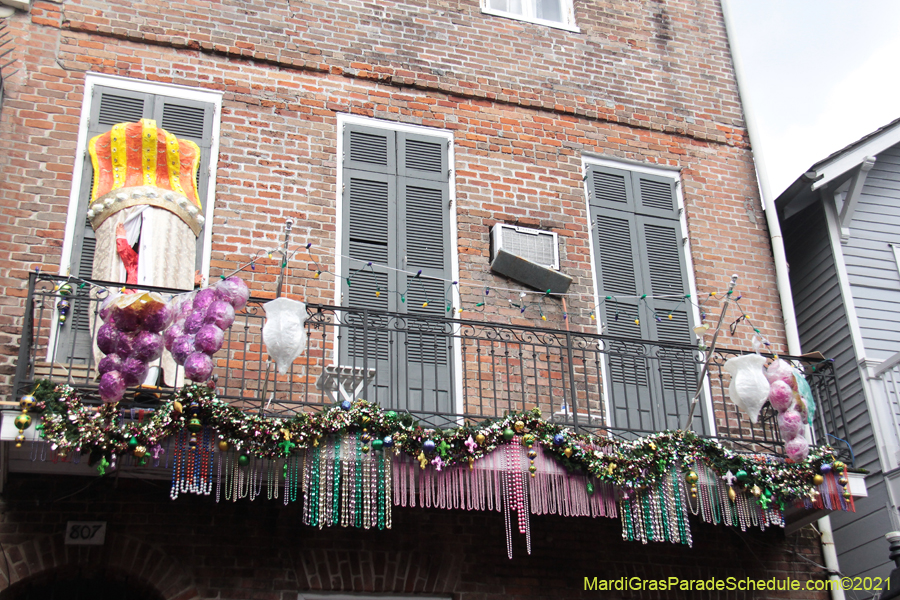 Krewe-of-House-Floats-04007-French-Quarter-2021