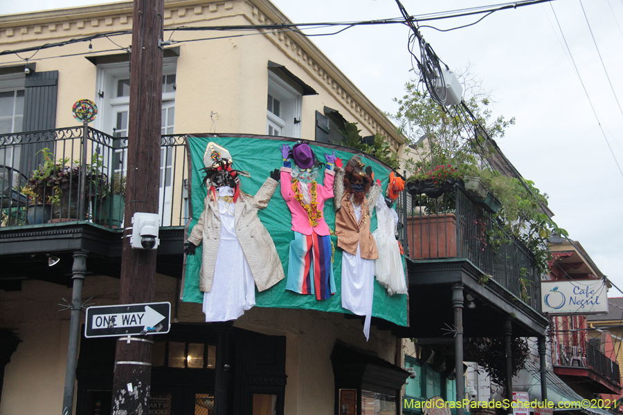 Krewe-of-House-Floats-04050-French-Quarter-2021