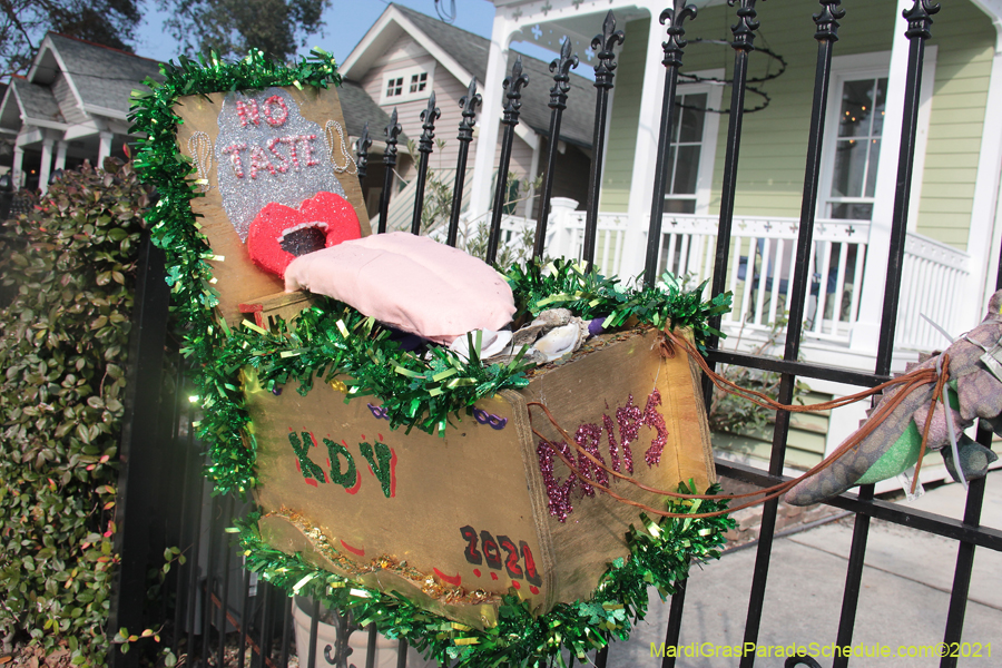 Krewe-of-House-Floats-01891-Freret-2021