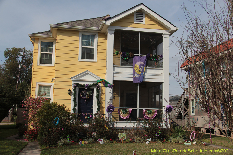 Krewe-of-House-Floats-03759-Lakeview-Lakeshore-WestEnd-2021