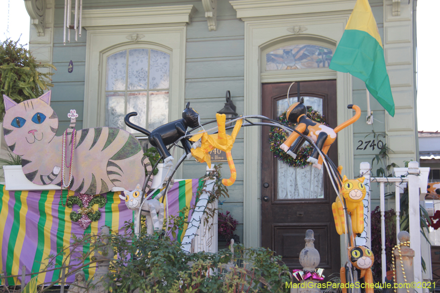 Krewe-of-House-Floats-01044-Mid-City-2021