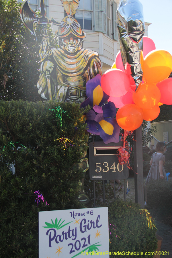 Krewe-of-House-Floats-01966-Uptown-2021