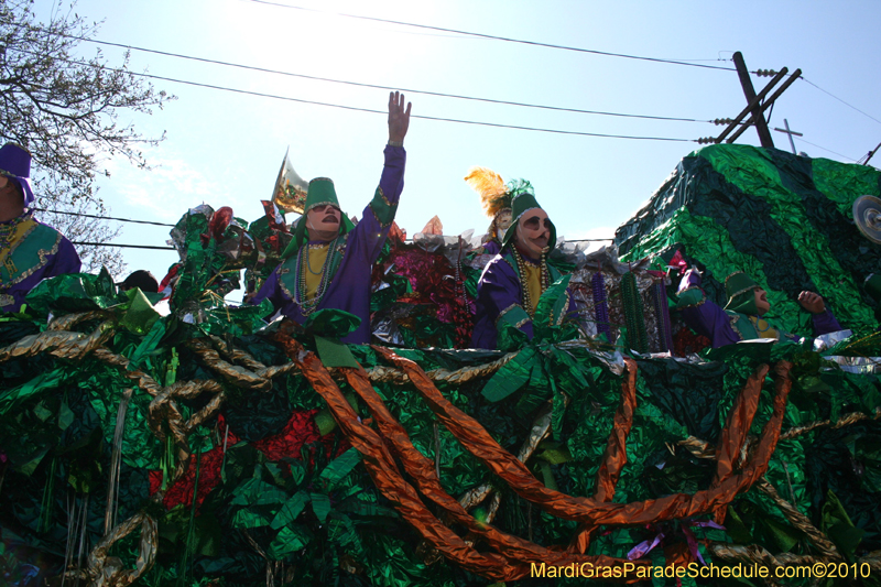 Krewe-of-Mid-City-2010-Mardi-Gras-New-Orleans-Carnival-8956