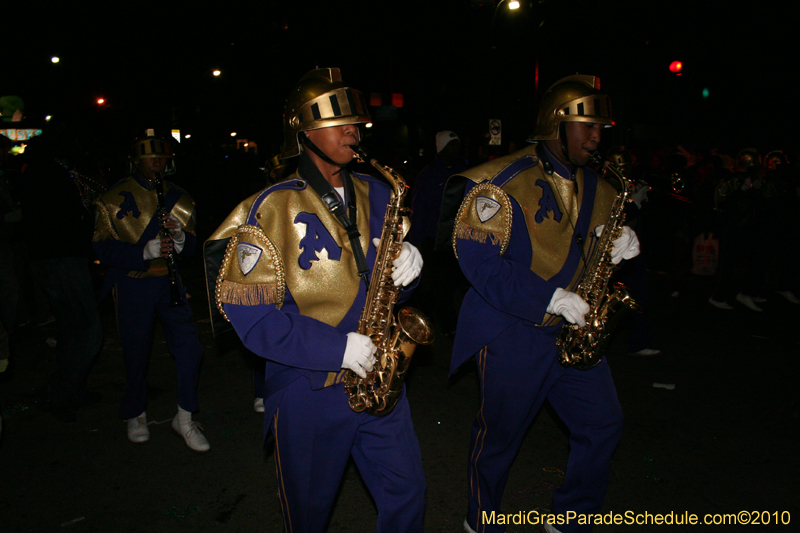 Krewe-of-Muses-2010-Carnival-New-Orleans-6798