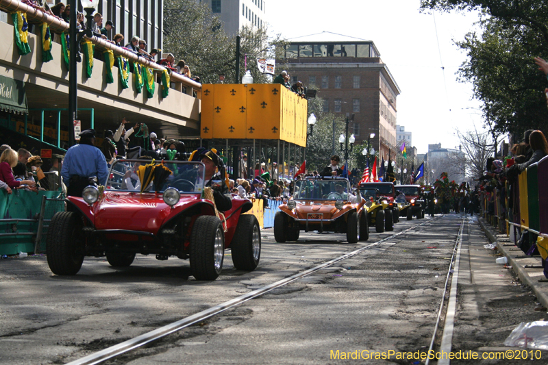 Krewe-of-Tucks-2010-Mardi-Gras-New-Orleans-7629
